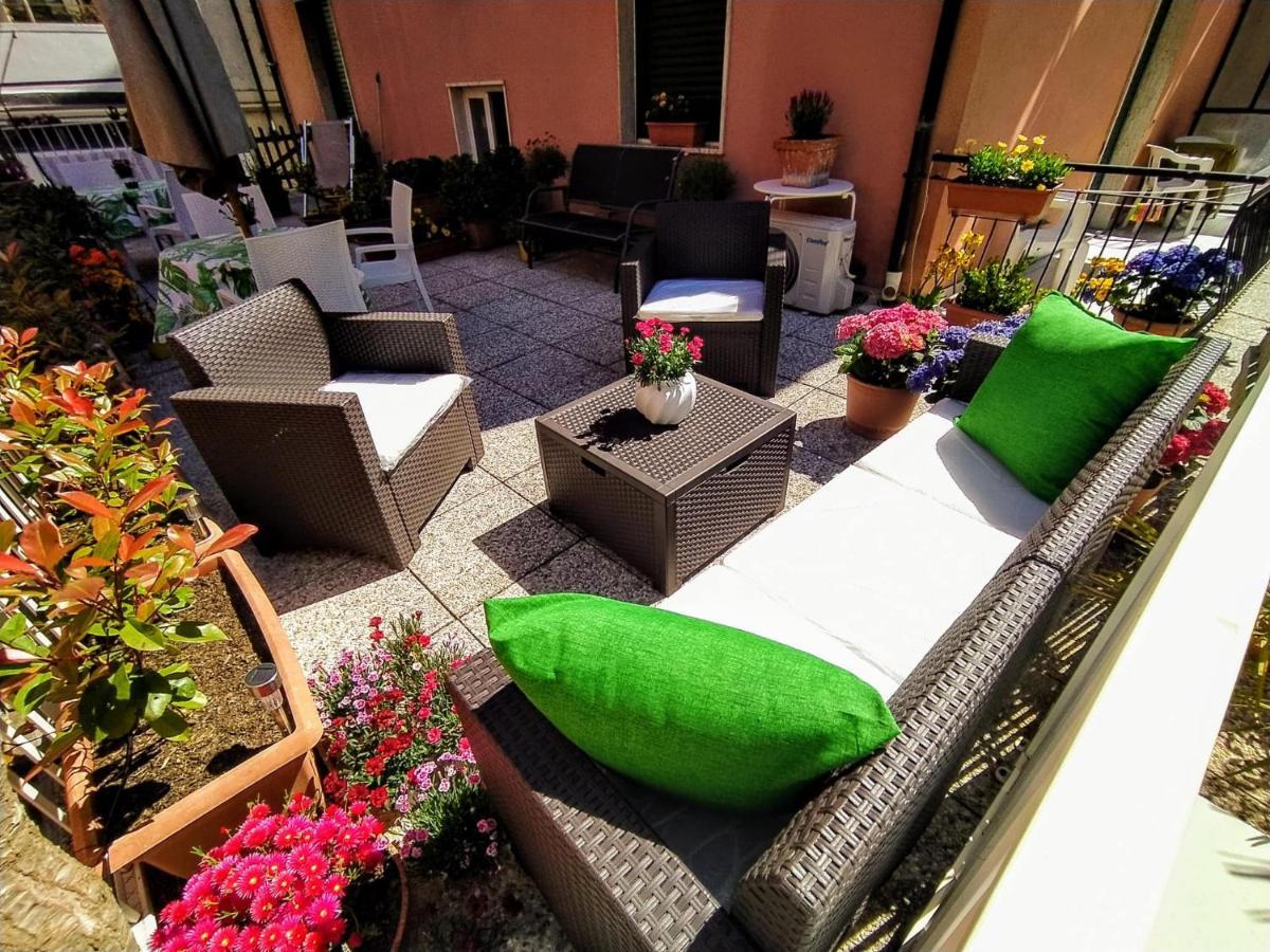 Hotel Alla Fontanella อาลัสซิโอ ภายนอก รูปภาพ