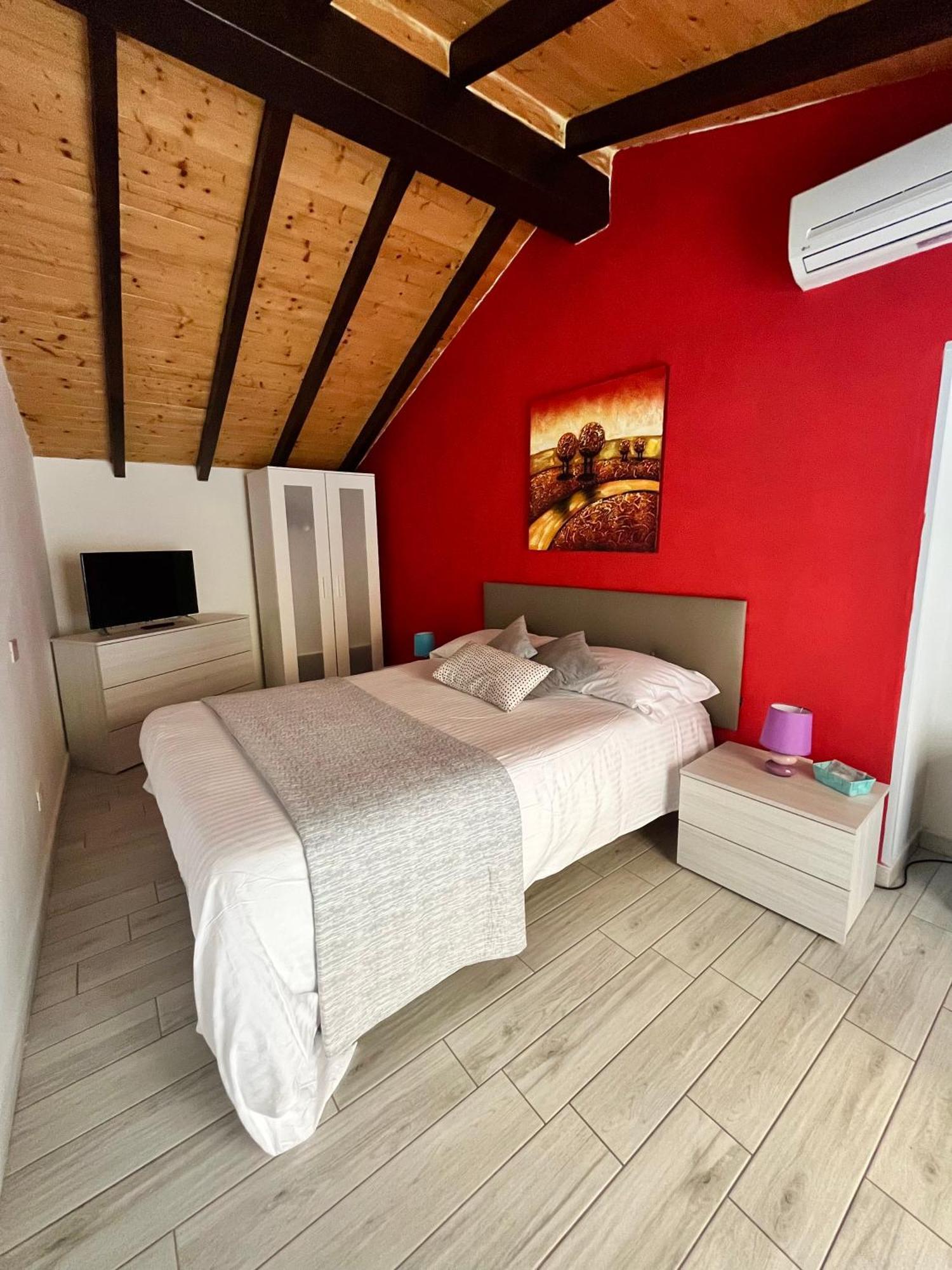 Hotel Alla Fontanella อาลัสซิโอ ห้อง รูปภาพ