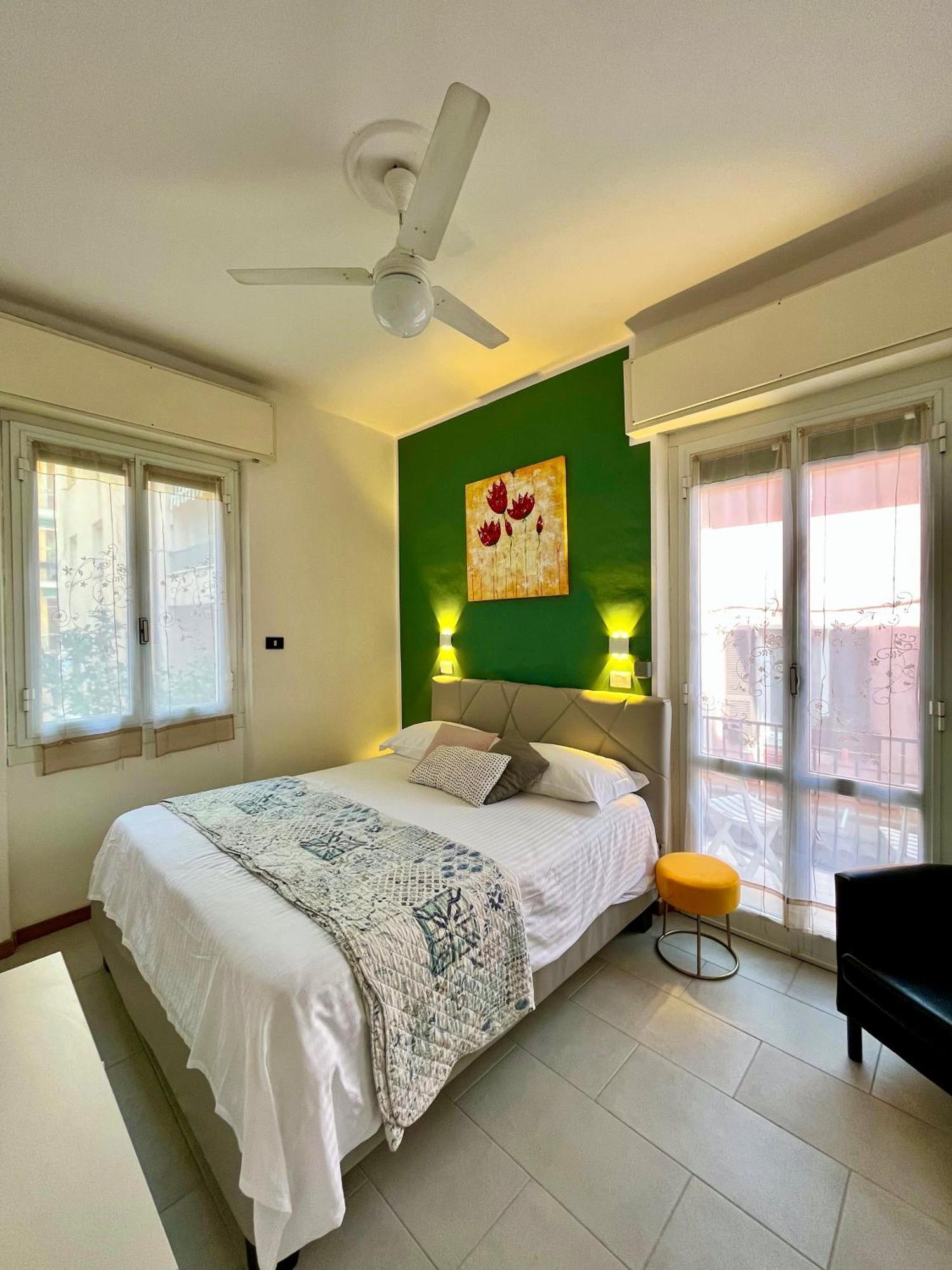 Hotel Alla Fontanella อาลัสซิโอ ห้อง รูปภาพ
