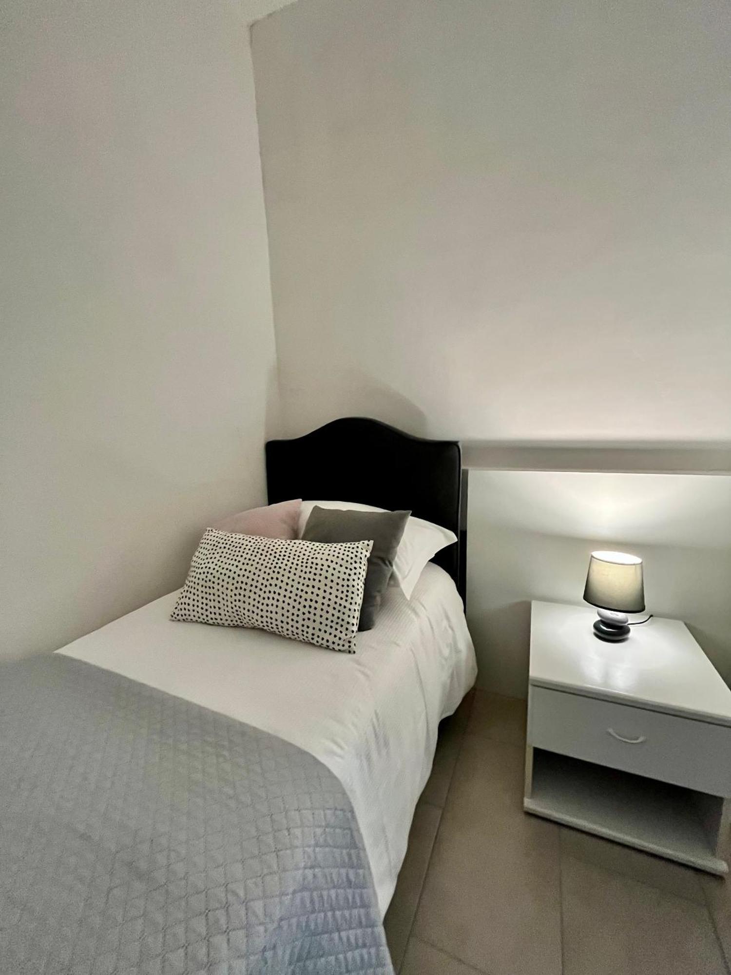 Hotel Alla Fontanella อาลัสซิโอ ห้อง รูปภาพ